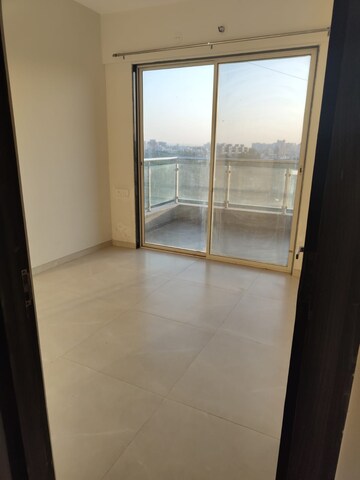 Room in 2 BHK Apartment at Wellwisher Kiarah Terrazo, Hadapsar – for Rent