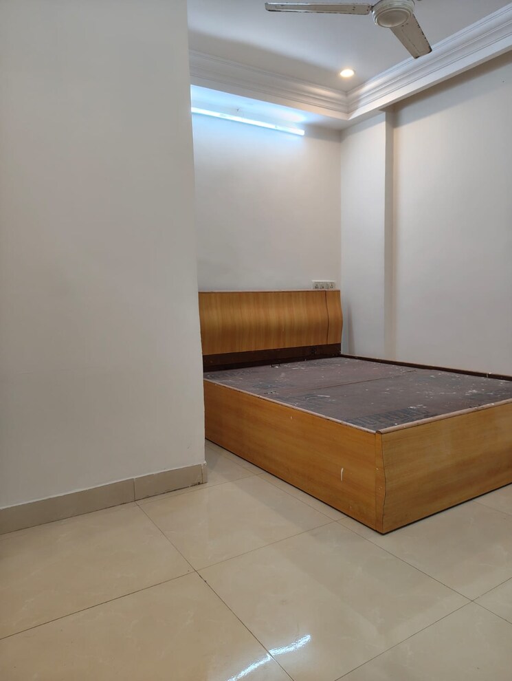 Bedroom, royal-court-chs-bandra 2 Bedroom 750 Sq.Ft. Apartment In Bandra West Mumbai 9287739