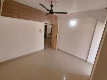Room in 1 BHK Apartment at Siddhalakshmi Complex, Akurdi – for Sale
