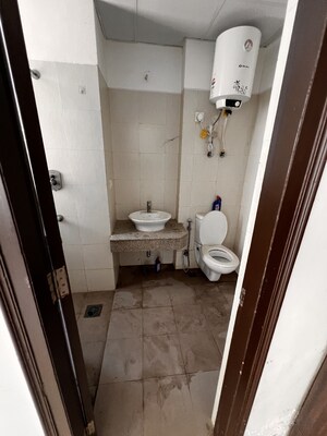 Bathroom in 3 BHK Apartment at Experion The Heart Song, Sector 108 – for Sale
