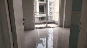 Room in 3 BHK Apartment at Ramprastha Primera, Sector 37d – for Rent