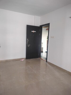 Room in 1 BHK Apartment at Vishal Leela Residency, Kharadi – for Rent