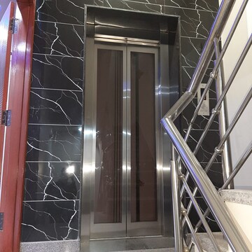 Balcony in 3 BHK Builder Floor at Vipin Garden – for Rent