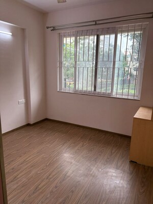 Room in 3.5 BHK Apartment at Prestige Misty Waters, Hebbal – for Rent