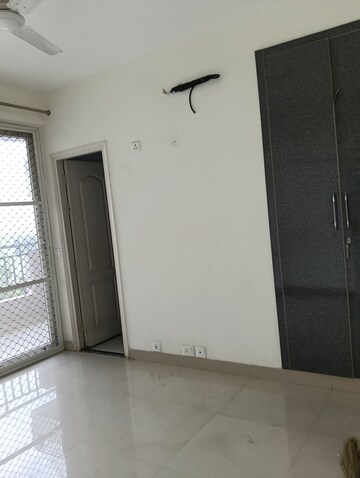 Room in 3 BHK Apartment at Anant Raj Maceo, Sector 91 – for Rent
