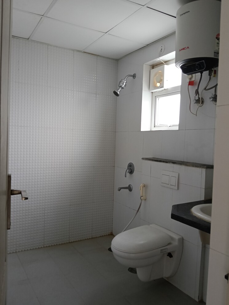 Bathroom, anant-raj-maceo 3 Bedroom 1862 Sq.Ft. Apartment In Sector 91 Gurgaon 9287972