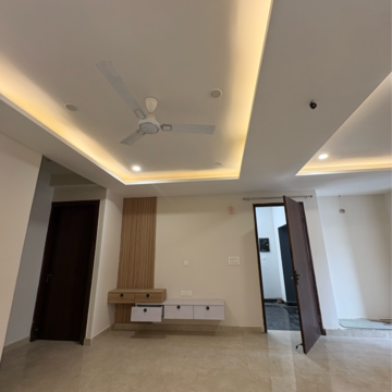 Room in 3 BHK Builder Floor at Sector 81 – for Rent