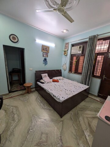 Bedroom in 3.5 BHK Builder Floor at Sector 56 – for Rent