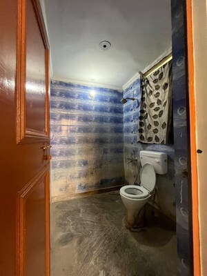 Furnished Amenities in 2 BHK Builder Floor at Saket – for Rent