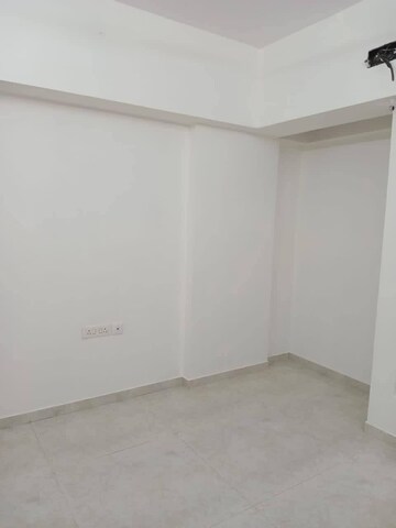 Bedroom in 2 BHK Apartment at Lodha Amara, Kolshet Road – for Rent