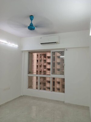2 BHK Apartment For Rent in Lodha Amara, Kolshet Road