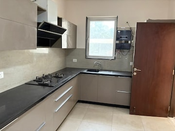Kitchen in 3.5 BHK Apartment at Prestige Misty Waters, Hebbal – for Rent