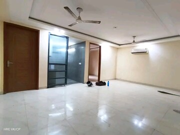 Room in 2 BHK Builder Floor at Chattarpur – for Rent