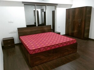Bedroom in  Pg at Goregaon West – for Rent