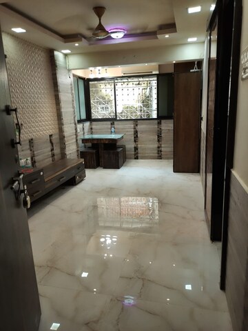 Room in 1 BHK Apartment at Jagir Apartments, Andheri East – for Rent
