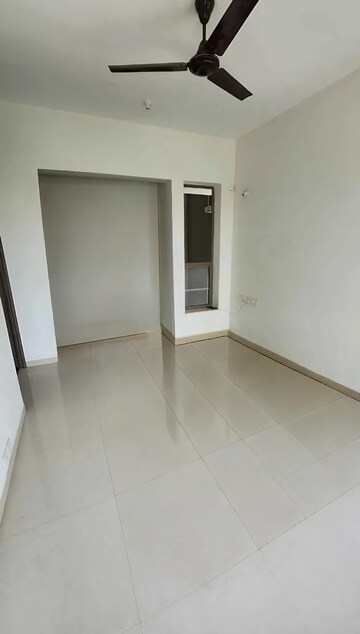 Bedroom in 2 BHK Apartment at Kalpataru Paramount, Kapur Bawdi – for Rent