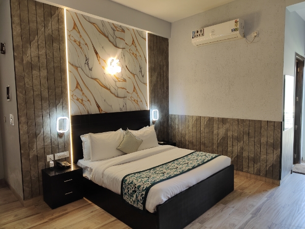 1 RkApartment For Sale in Chhatikara