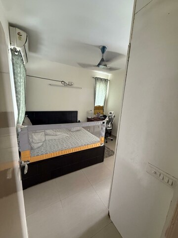 Bathroom in 2 BHK Apartment at ILD Greens, Sector 37c – for Rent