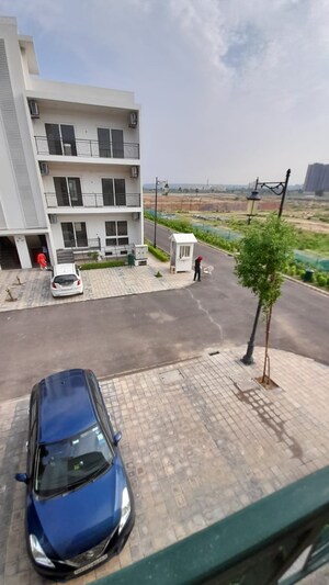 Balcony in 2.5 BHK Apartment at Central Park Flower Valley, Sohna Sector 33 – for Sale