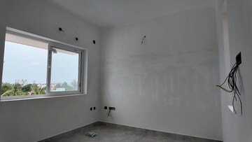 Room in 3 BHK Apartment at Saligramam – for Sale