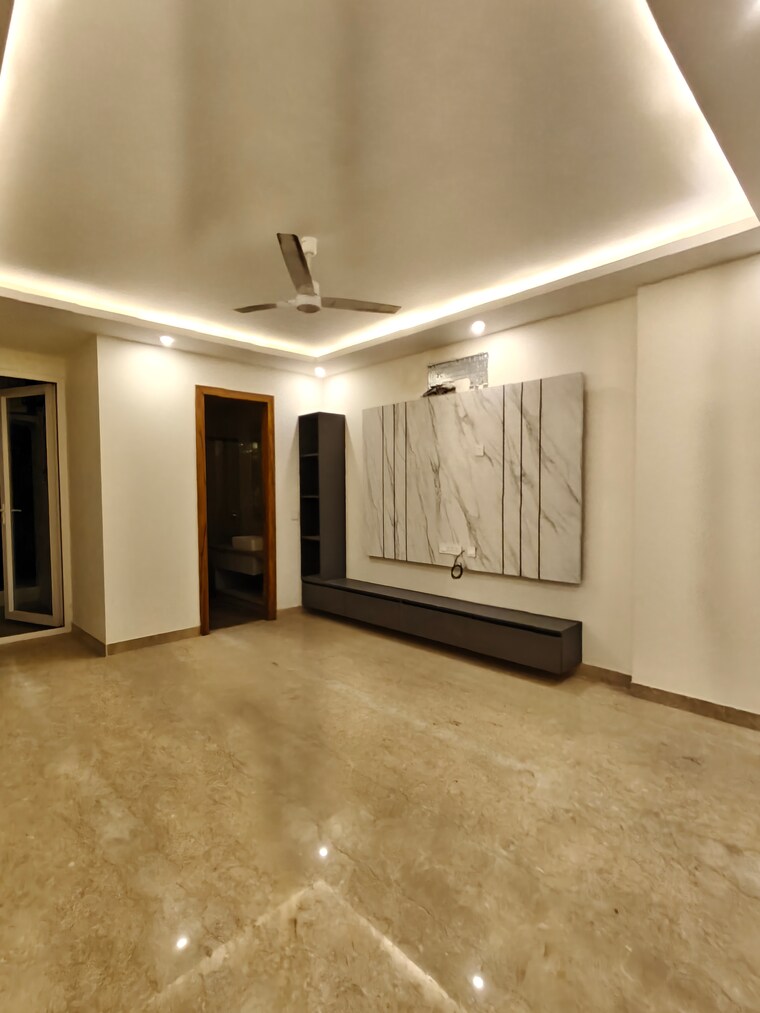 Room, hamlin-apartment 3 Bedroom 215 Sq.Yd. Builder Floor In Sector 43 Gurgaon 9288271