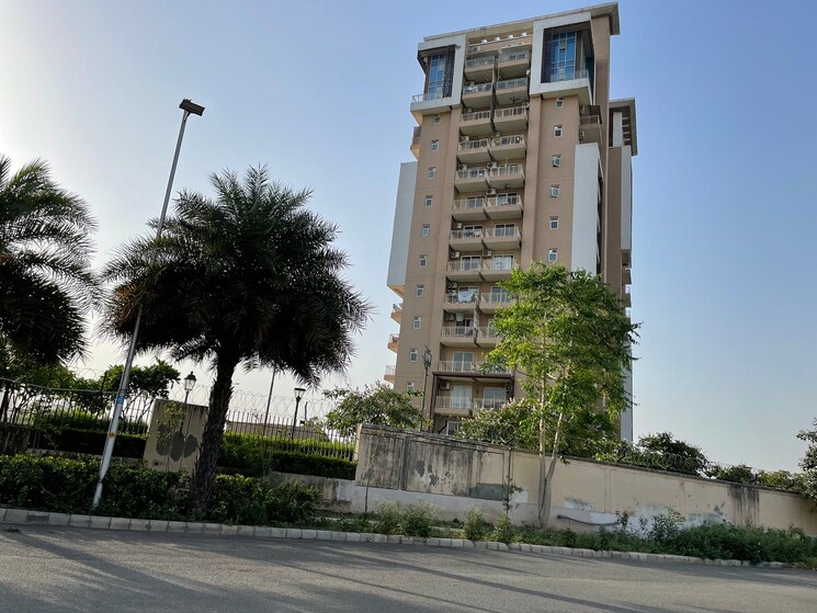 Exterior View, emaar-palm-gardens 3 Bedroom 1900 Sq.Ft. Apartment In Sector 83 Gurgaon 9288230