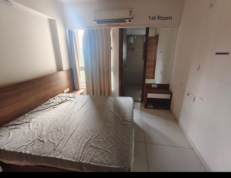 Master Bedroom, bodakdev 4 Bedroom 2700 Sq.Ft. Apartment In Bodakdev Ahmedabad 9288291