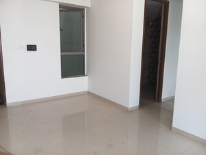 Room in 2 BHK Apartment at Kalpataru Immensa, Kolshet Road – for Rent