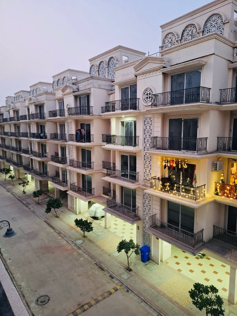 Exterior View, signature-global-park-4-and-5 3 Bedroom 1081 Sq.Ft. Builder Floor In Sohna Sector 36 Gurgaon 9288273