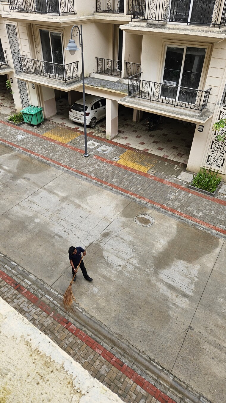 Swimming Pool, signature-global-park-4-and-5 3 Bedroom 1081 Sq.Ft. Builder Floor In Sohna Sector 36 Gurgaon 9288273