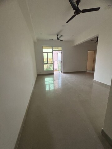 2.5 BHK Apartment For Sale in Gaur City 2 - 16th Avenue, Sector 16c Greater Noida
