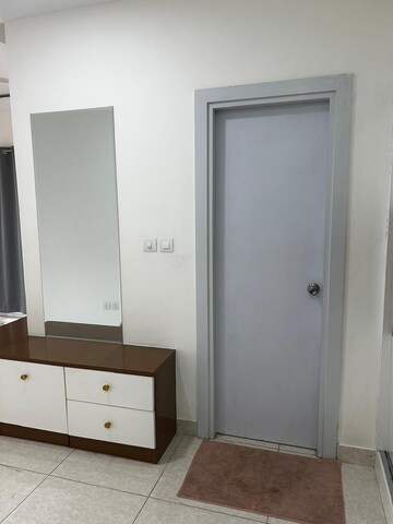 Room in 4 BHK Apartment at Hill Ridge Springs, Gachibowli – for Rent
