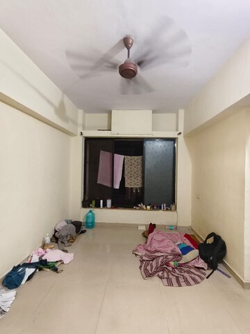 1 RK Apartment For Rent in Naupada