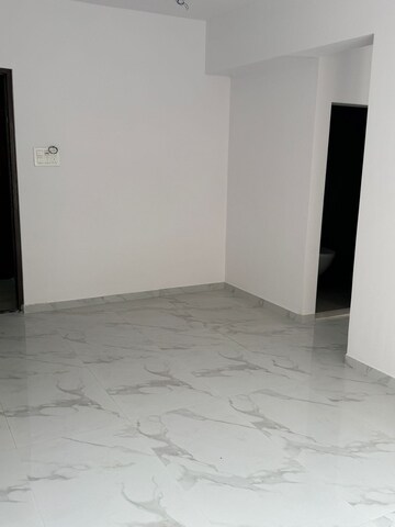 Room in 1 BHK Apartment at Arya Vakratunda CHS, Naupada – for Rent