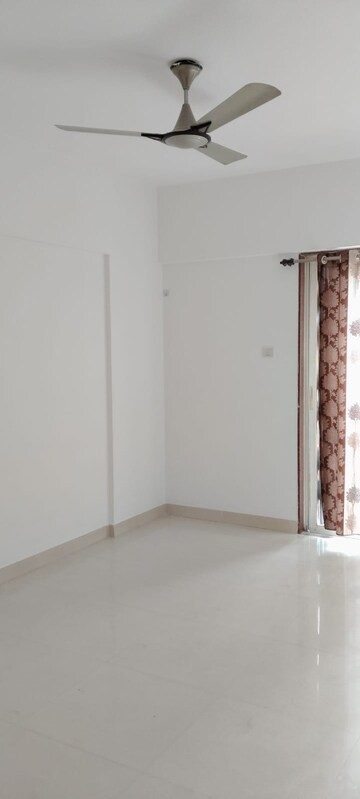 Room in 1 BHK Apartment at Venkatesh Graffiti, Keshav Nagar – for Rent