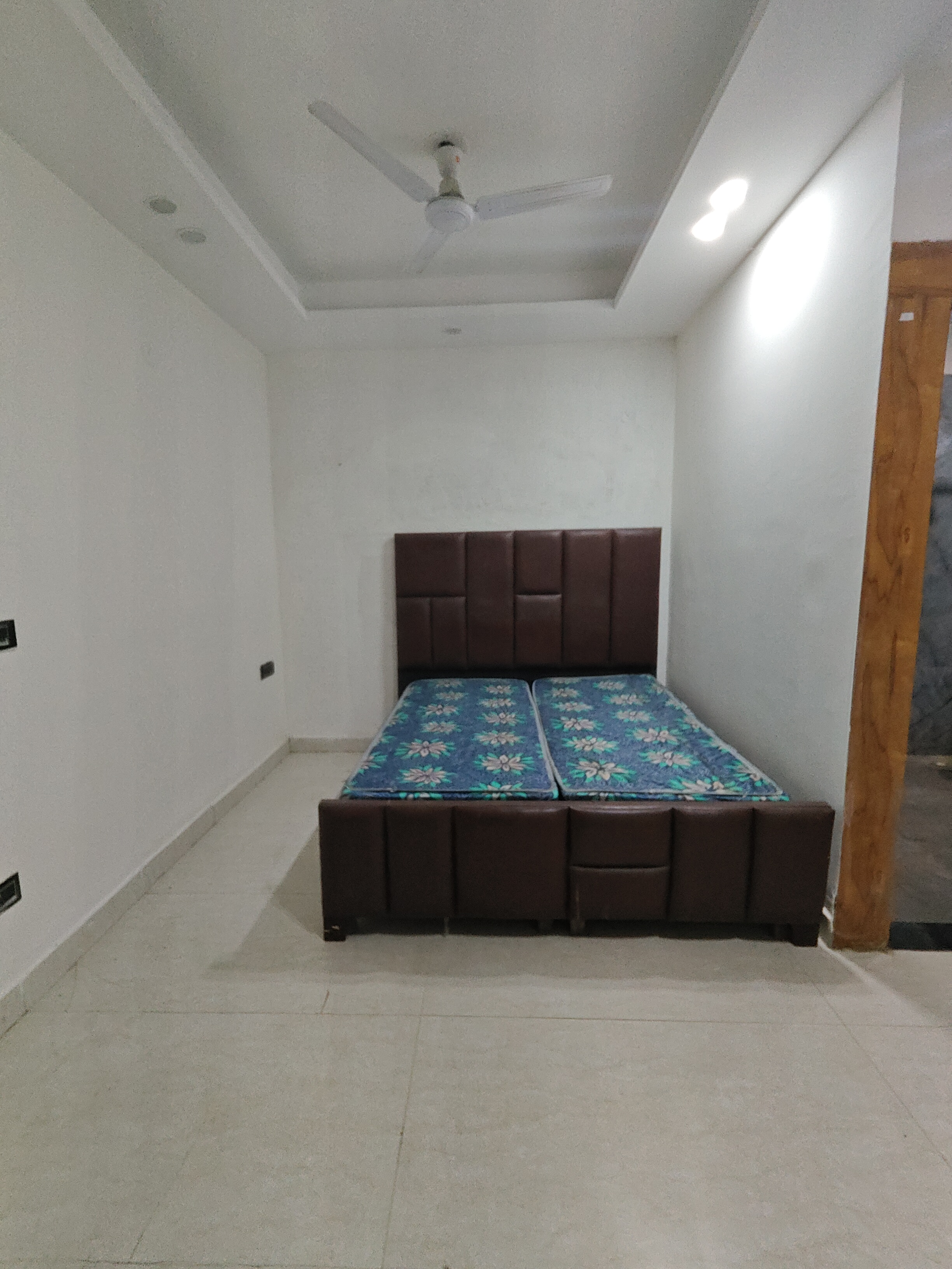 3.5 BHK Apartment For Rent in Ardee Mall