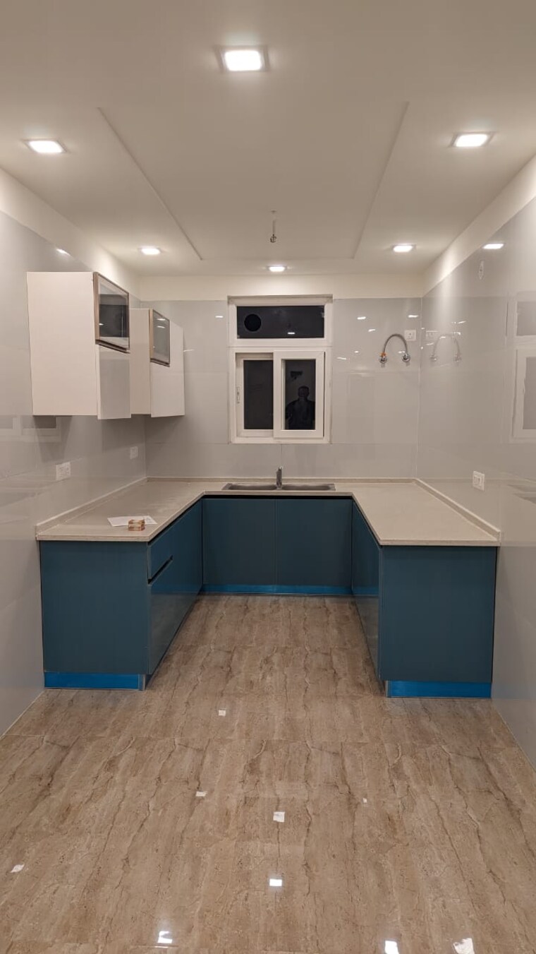 Kitchen, sector 21d 3 Bedroom 250 Sq.Yd. Builder Floor In Sector 21d Faridabad 9288400