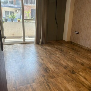 Room in 4 BHK Apartment at Aradhya Homes, Sector 67a – for Rent