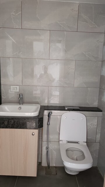 Bathroom in 4 BHK Apartment at Rustomjee Crown, Prabhadevi – for Rent