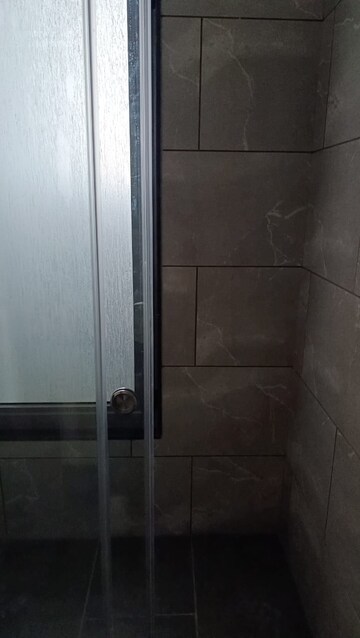 Bathroom in 4 BHK Apartment at Rustomjee Crown, Prabhadevi – for Rent