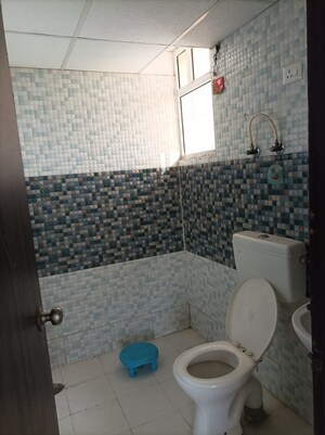 Bathroom in 4 BHK Apartment at Sector 49 – for Rent