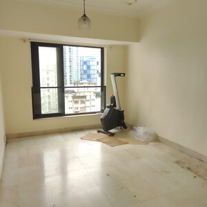 Room in 3 BHK Apartment at Chaitanya Tower, Prabhadevi – for Rent