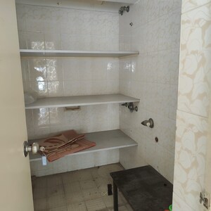 Furnished Amenities in 3 BHK Apartment at Chaitanya Tower, Prabhadevi – for Rent