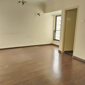 Room in 3 BHK Apartment at Chaitanya Tower, Prabhadevi – for Rent