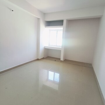 Room in 3 BHK Apartment at Lowadih – for Sale