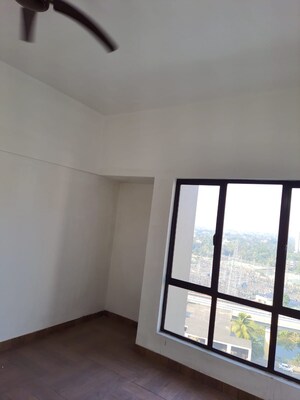 Room in 3 BHK Apartment at Rungta Madgul Antaraa, Diamond Harbour Road – for Rent