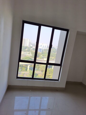 Room in 3 BHK Apartment at Rungta Madgul Antaraa, Diamond Harbour Road – for Rent