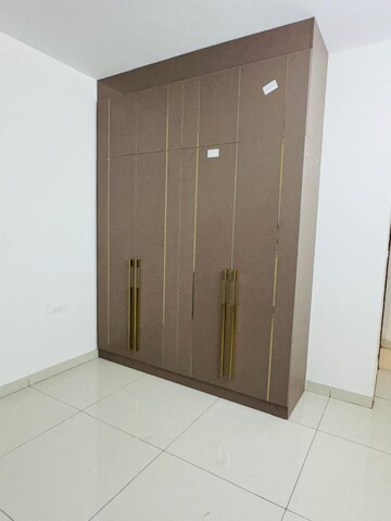 Room in 4 BHK Apartment at Avalon Park At The Prestige City, Sarjapur Road – for Rent
