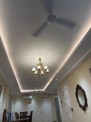 Furnished Amenities in 3 BHK Builder Floor at Chittaranjan Park – for Rent