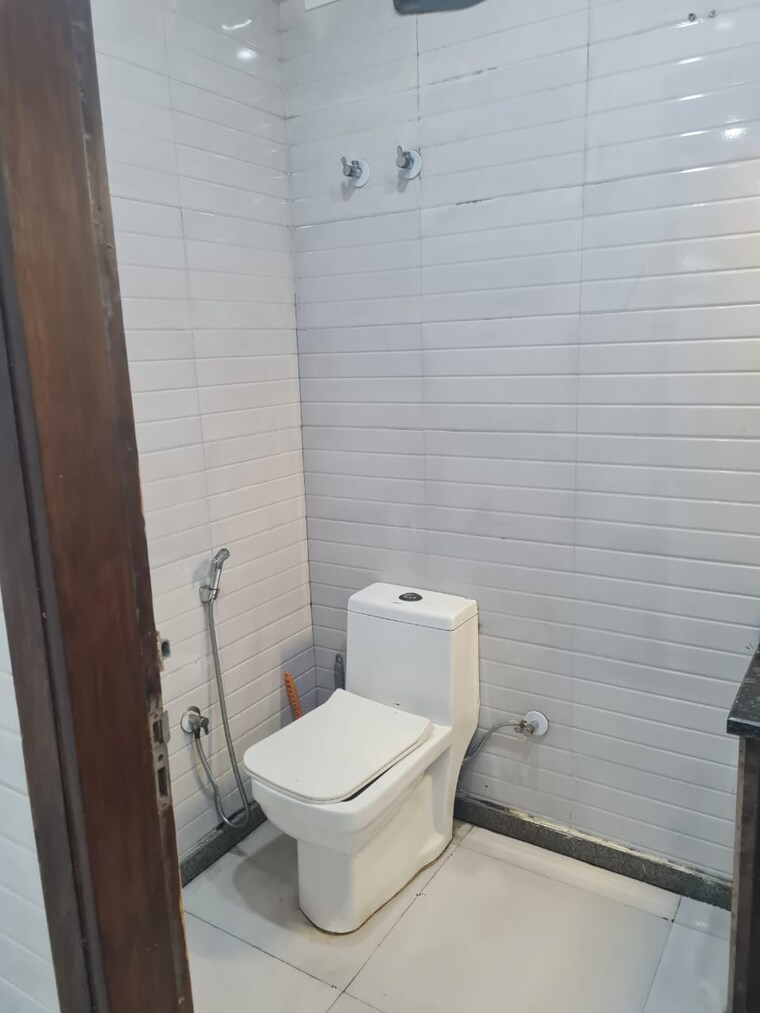 Floor Plan, lajpat nagar Commercial Office Space 900 Sq.Ft. In Lajpat Nagar Delhi 9288530